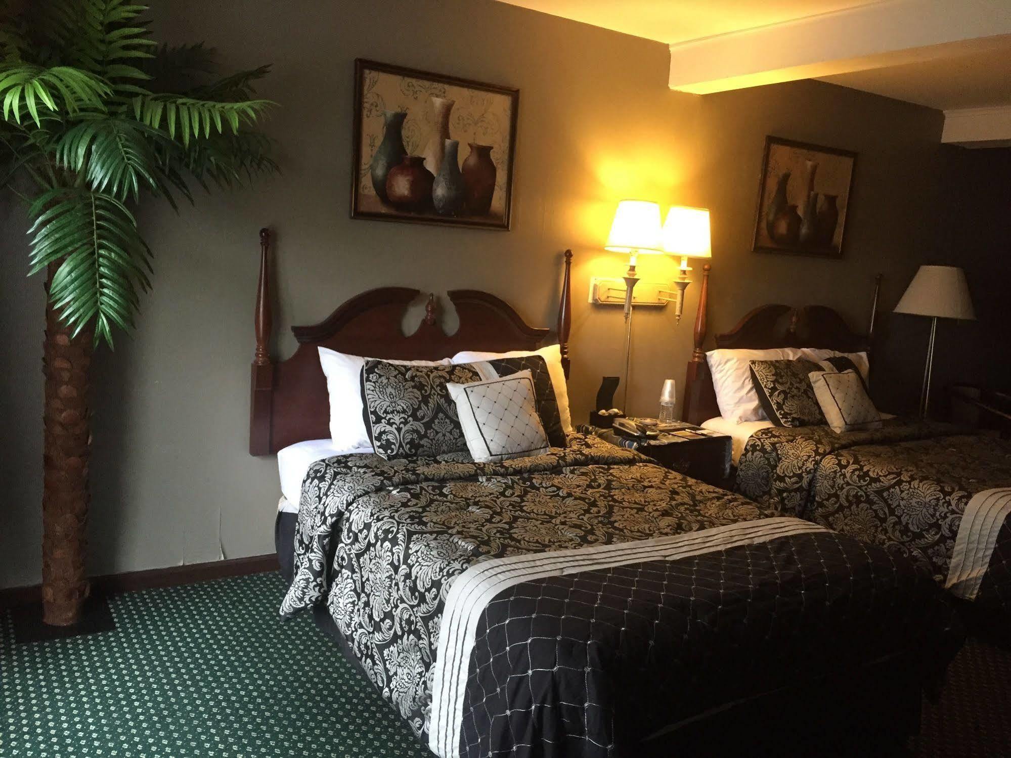 Hamilton Inn Стербрідж Екстер'єр фото