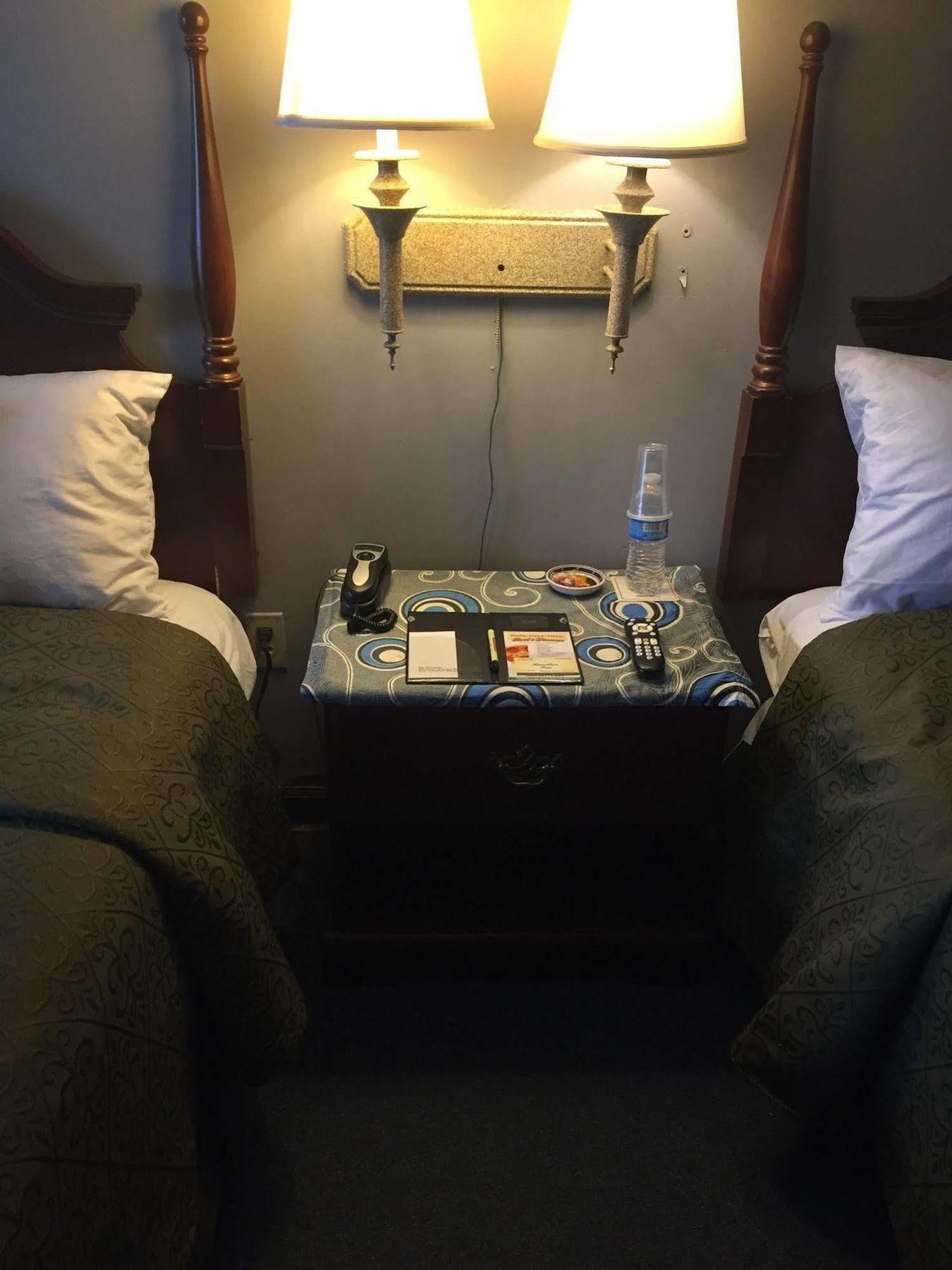 Hamilton Inn Стербрідж Екстер'єр фото